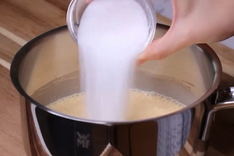bánh pía trứng chảy hình 2