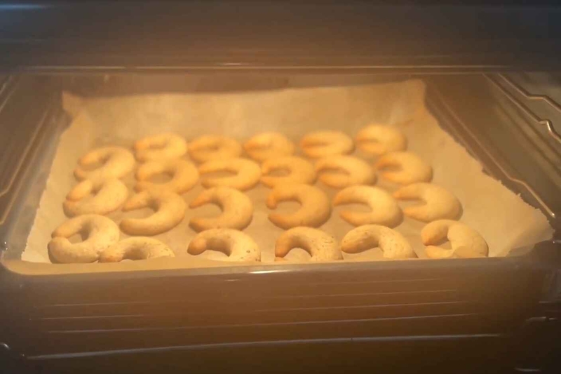 Nướng bánh