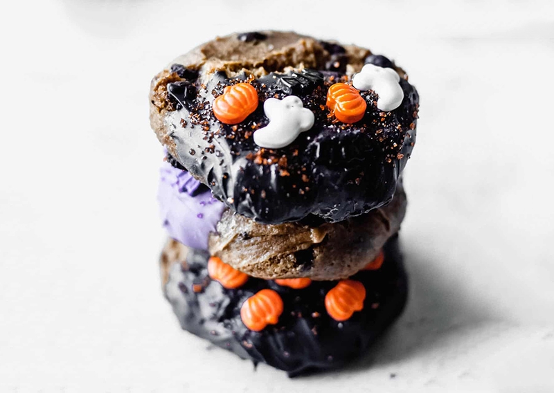 Làm bánh quy chocolate chip Halloween - 02