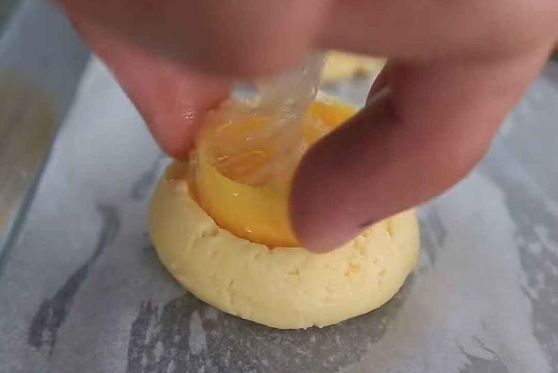 Tạo hình cúc áo