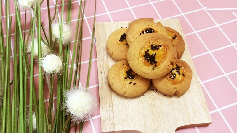 bánh quy trứng muối 4
