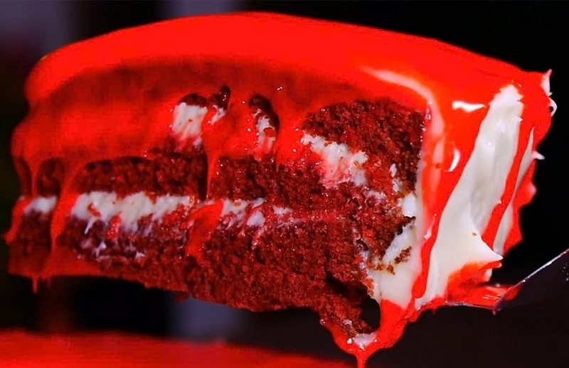 Bánh red velvet chết chóc ảnh 1
