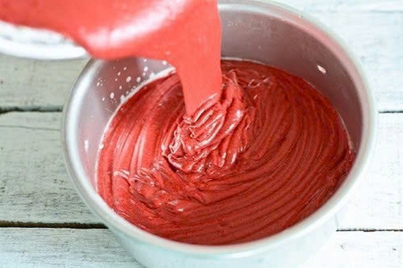 Bánh red velvet chết chóc ảnh 7