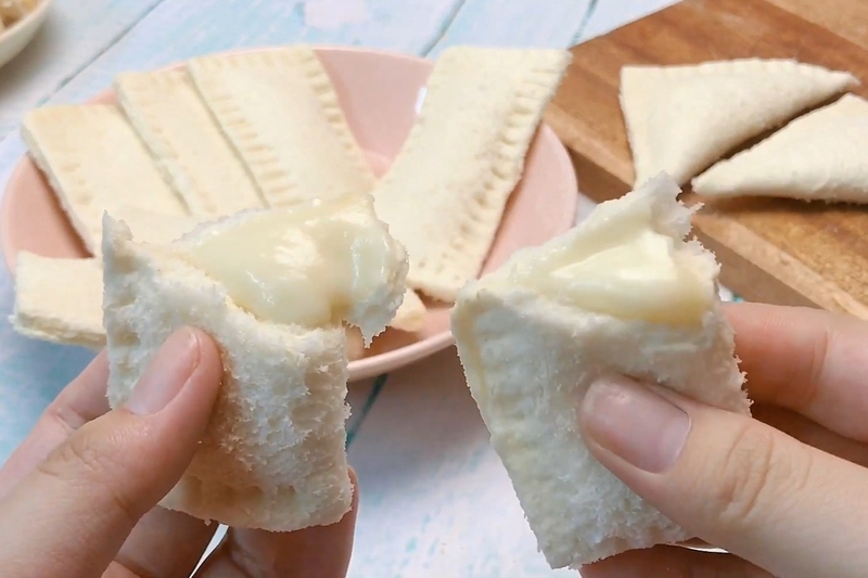 bánh sandwich sữa chua hình 10