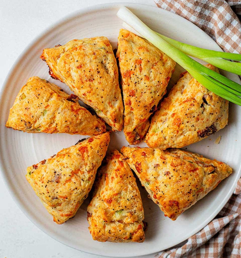 Hướng dẫn làm bánh scone mặn phô mai thịt nguội ngon mê ly