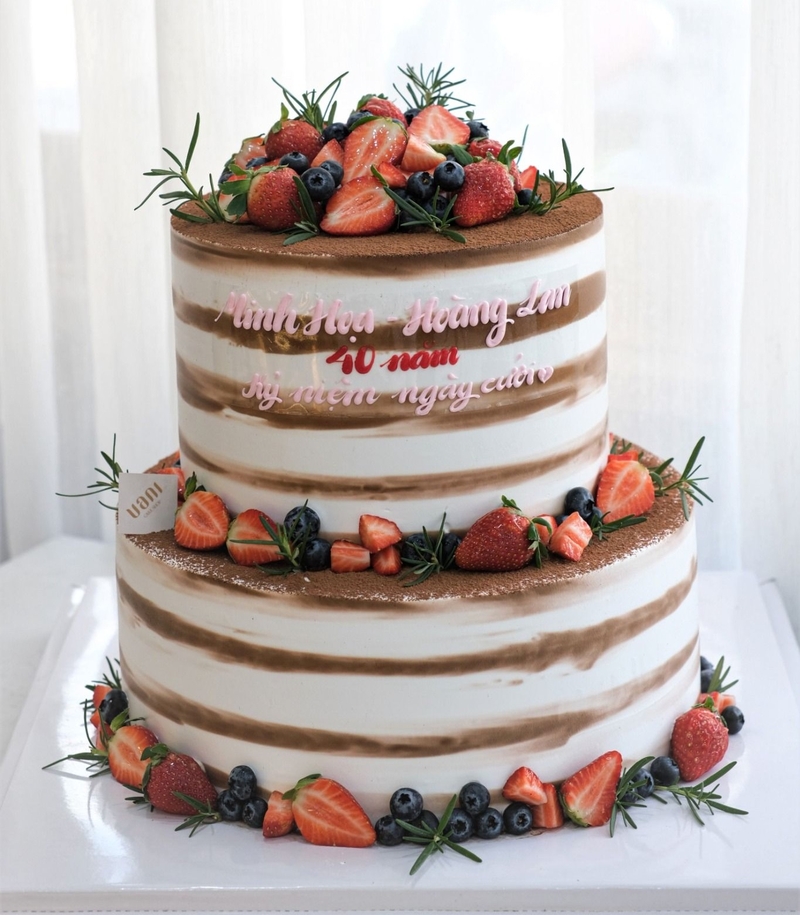 bánh sinh nhật 2 tầng sang trọng 7
