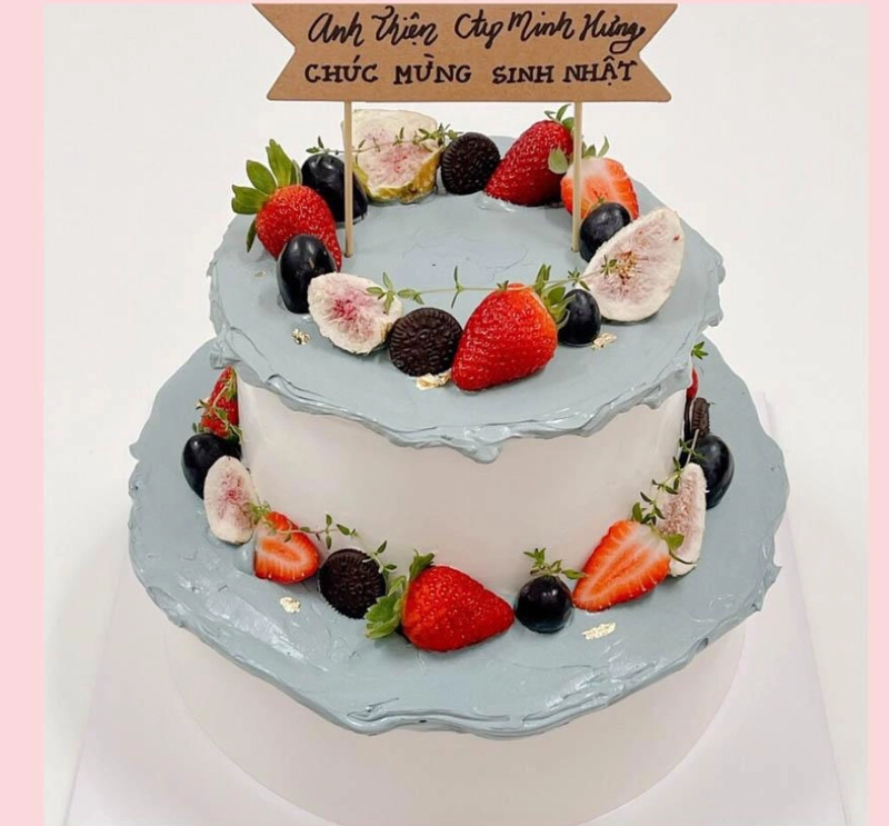 banh sinh nhat 2 tang cho nam sang trong