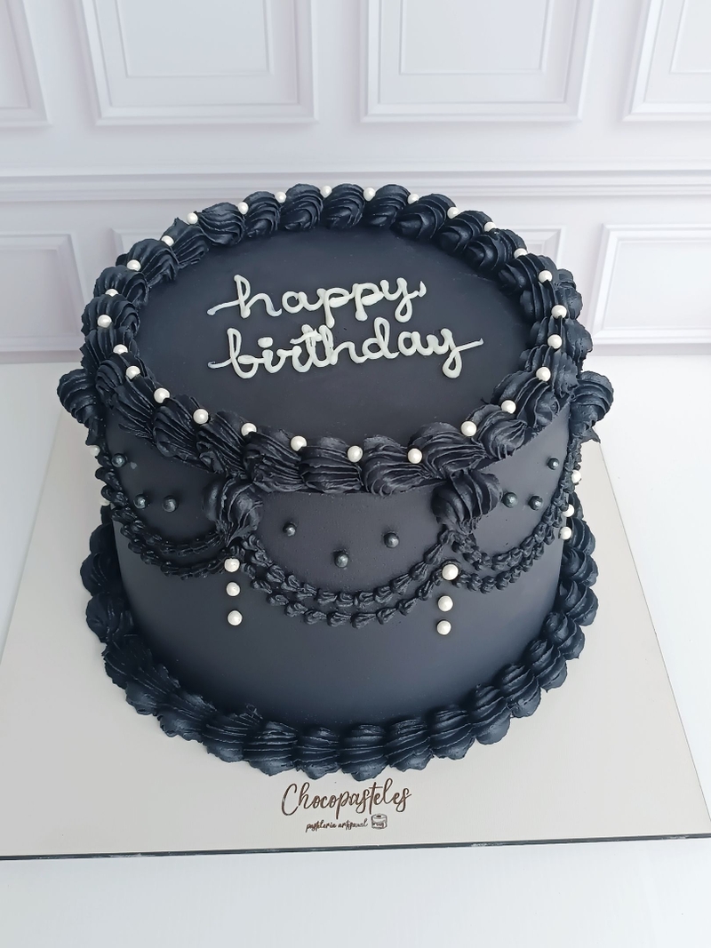 bánh sinh nhật màu đen trắng hình 14