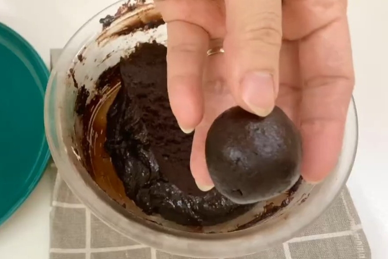 bánh socola tròn hình 5