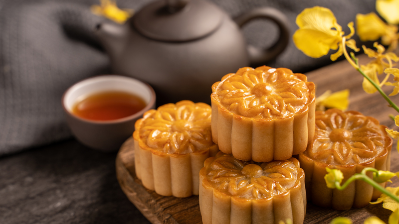 Vì sao bánh trung thu dễ gây tăng cân?