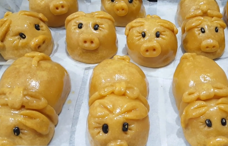 cách làm bánh Trung thu con heo 8