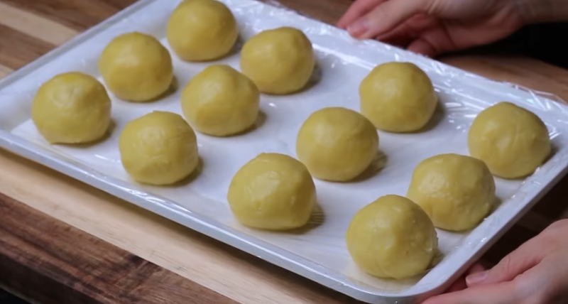 bánh trung thu dẻo lạnh lá dứa sữa nhân sầu riêng hình 6
