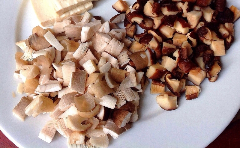 Bánh trung thu nướng nhân thập cẩm chay 1
