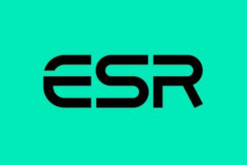 bao-da-op-lung-esr-2.jpg