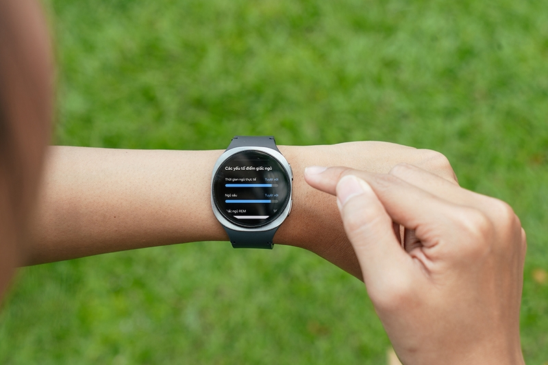 bat-mode-song-khoe-cung-galaxy-watch8 (8).jpg