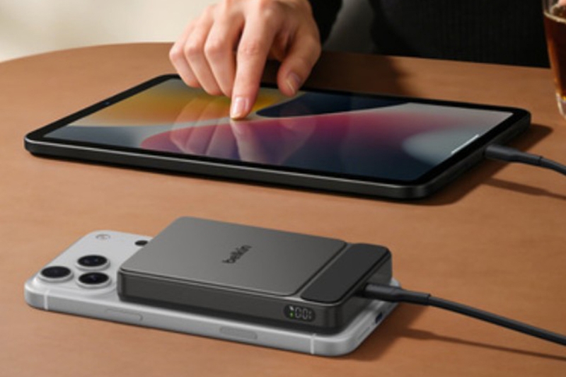 belkin-ultracharge-slim-qi2-10000mah-25w-b.jpg