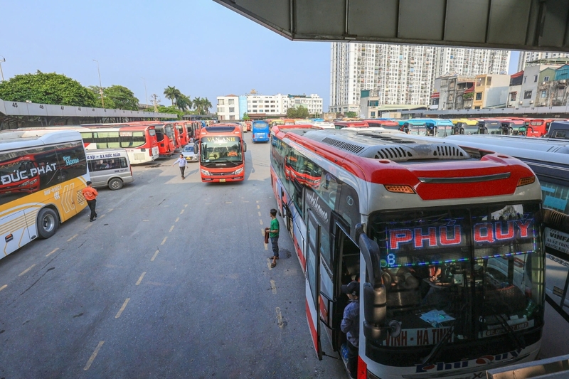 Bến xe Nước Ngầm 7