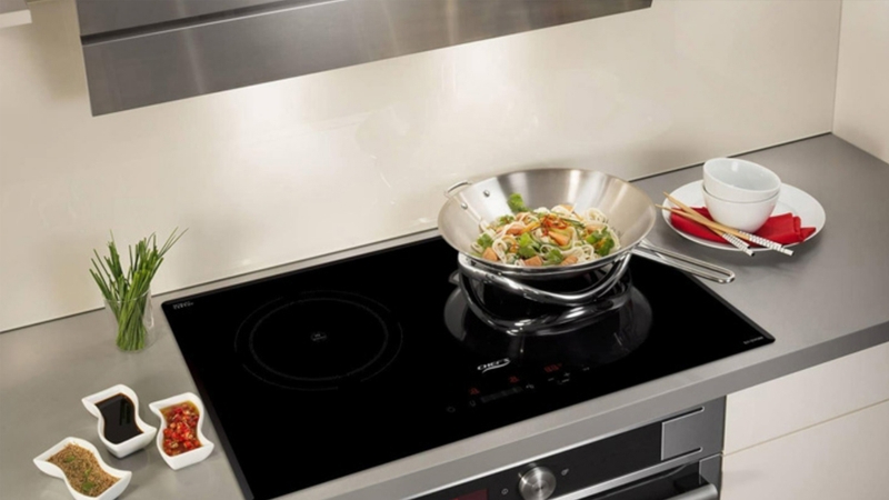 bếp hồng ngoại cảm ứng và bếp hồng ngoại cơ 1