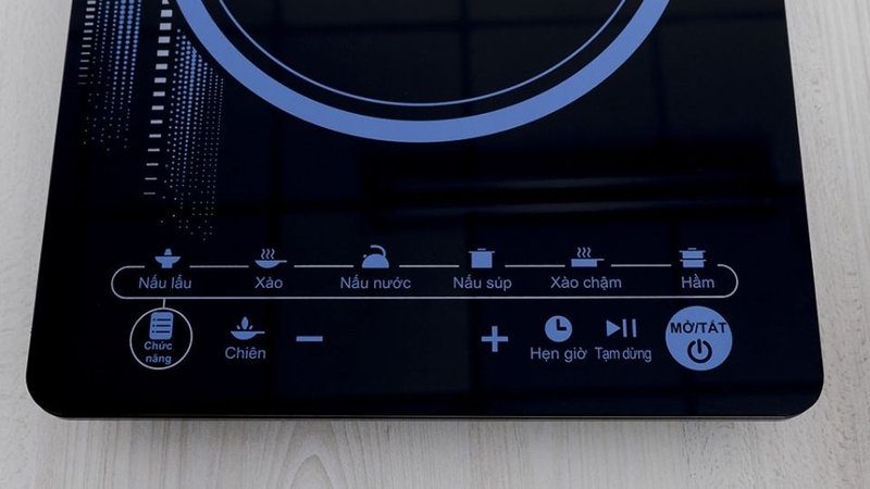 Bếp từ Midea báo lỗi E6 2