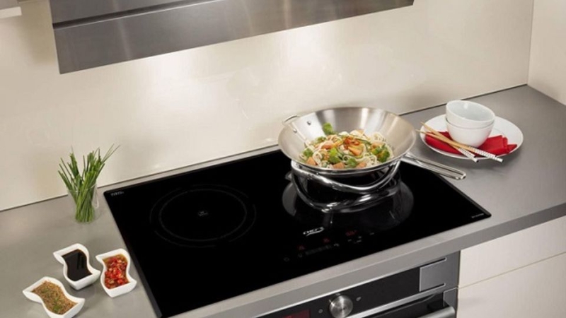 bếp từ bị ẩm 5