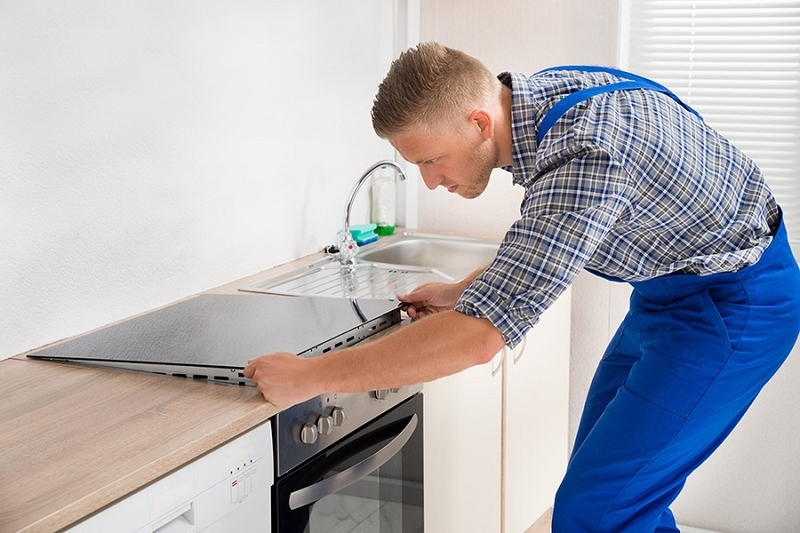 bếp từ bị nổ ảnh 9