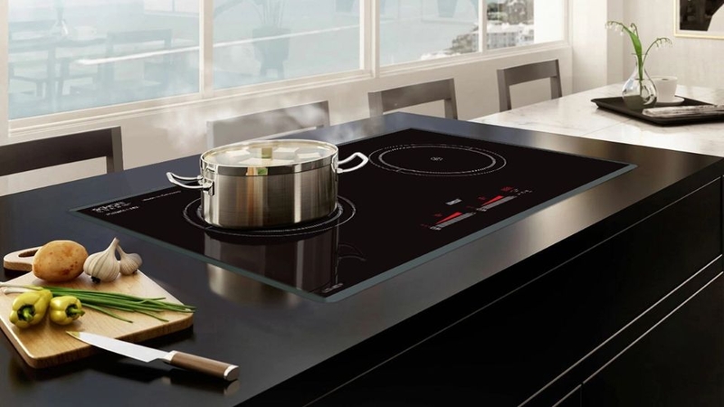 bếp từ đ&ocirc;i bị hỏng 1 b&ecirc;n 3