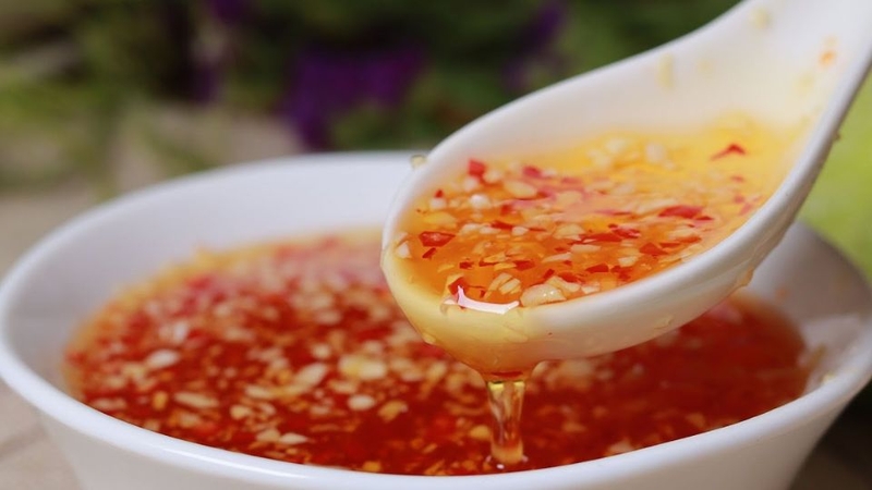 Bước 2: Làm nước chấm