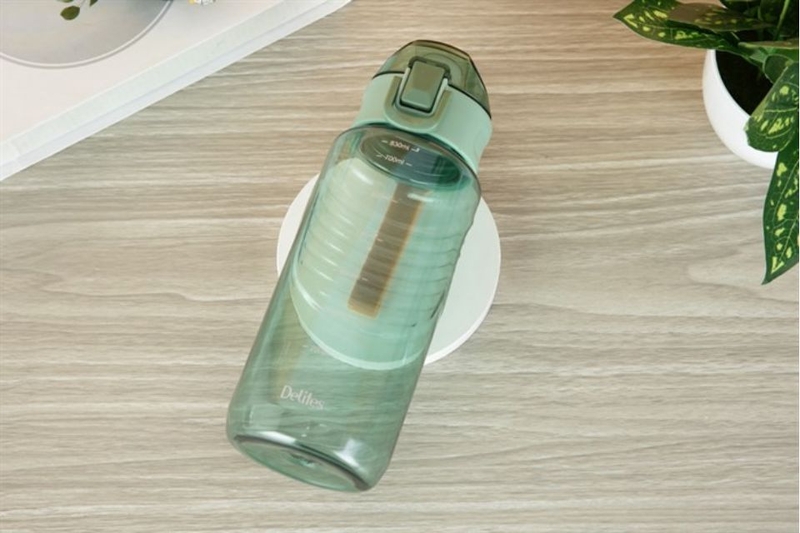 Bình đựng nước nhựa 830ml Delites