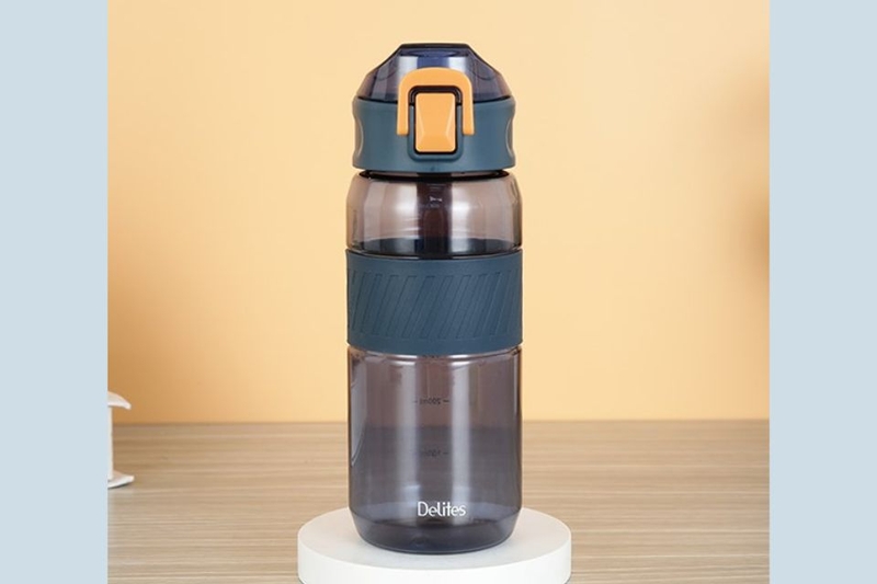 Bình đựng nước nhựa 650mk Delites