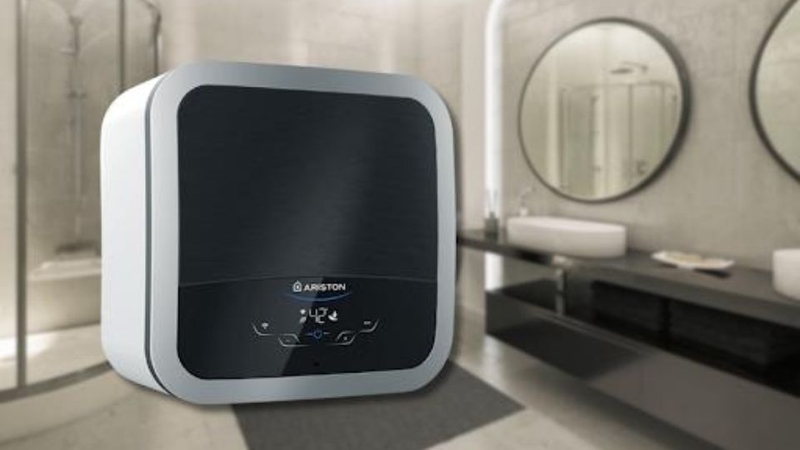 bình nóng lạnh Ariston 15L 1