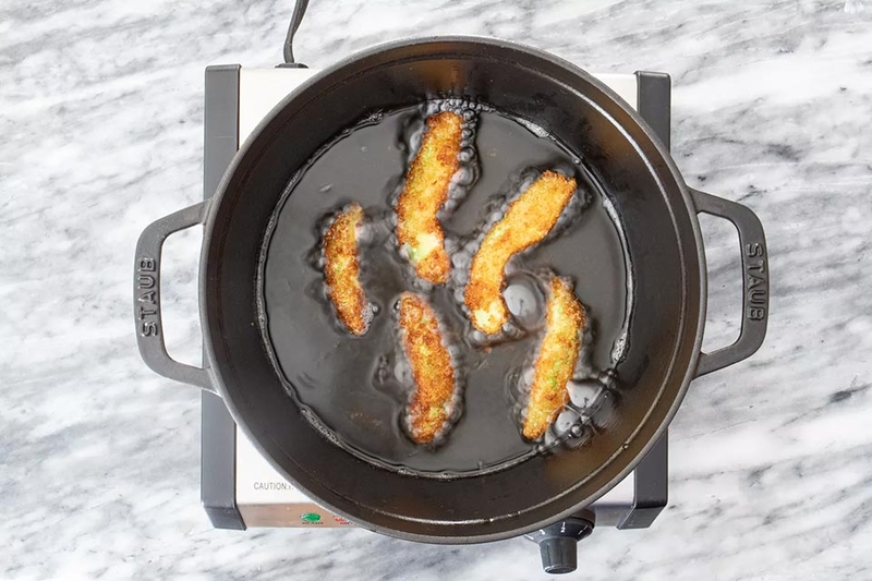 Cách làm bơ chiên giòn - 09