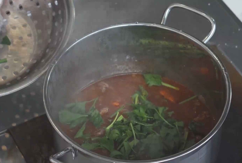 bò hầm rượu vang hình 11