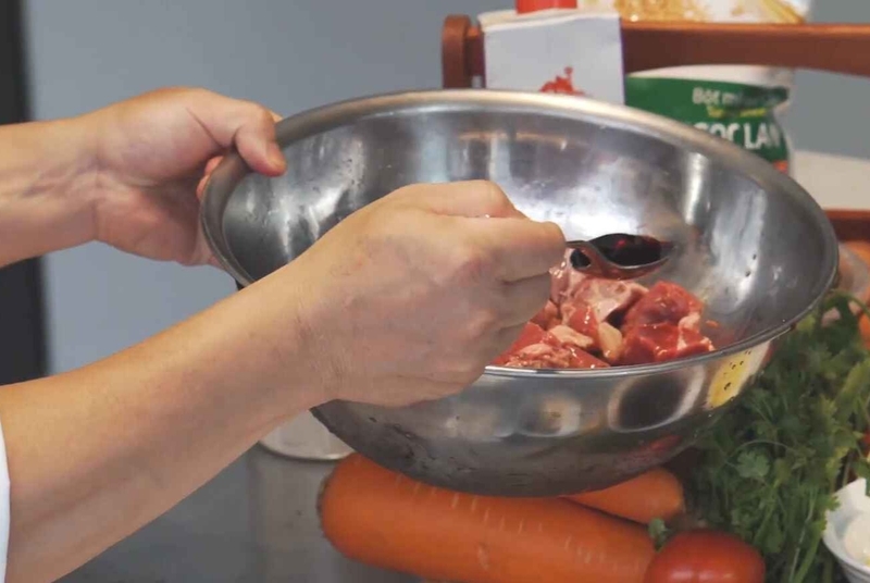 bò hầm rượu vang hình 4