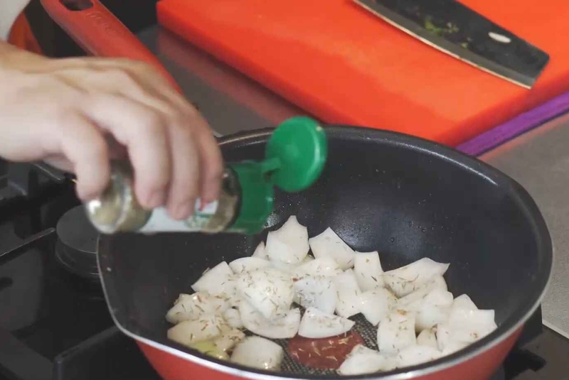 bò hầm rượu vang hình 8
