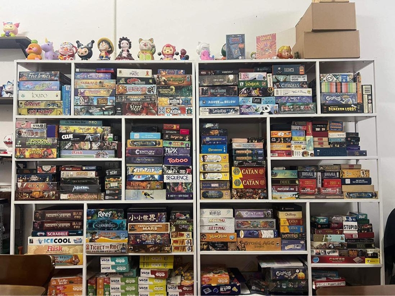 Look - Board Game Station
