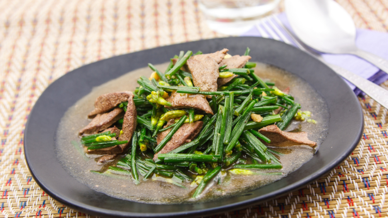Bông hẹ xào thịt bò 7