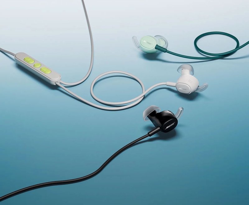 Bose Noise Cancelling Wired Earbuds có ba tùy chọn màu.
