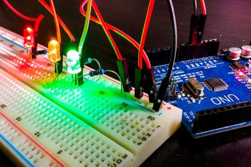breadboard-la-gi-5.jpg