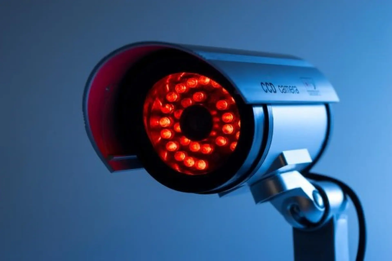 Cảm biến và camera hồng ngoại