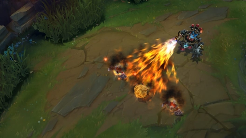 Khi vào game, bạn nên nâng max kỹ năng Q - Súng Phun Lửa