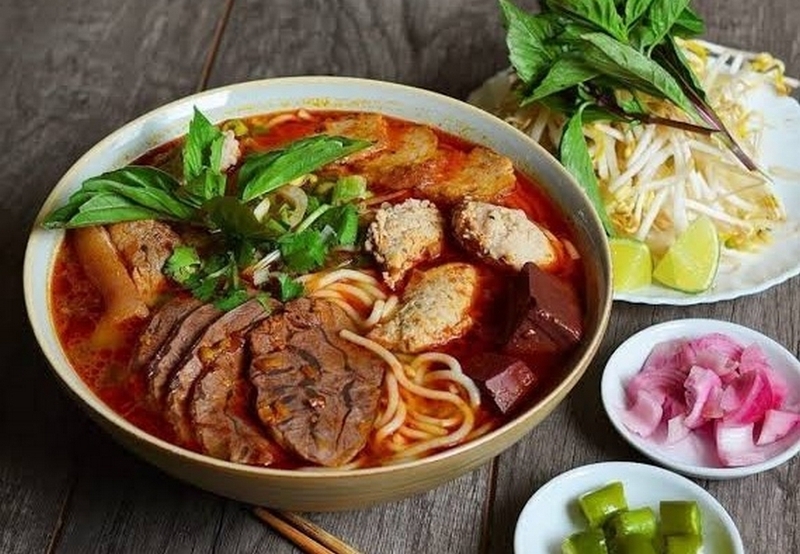 bún bò huế bao nhiêu calo ảnh 1
