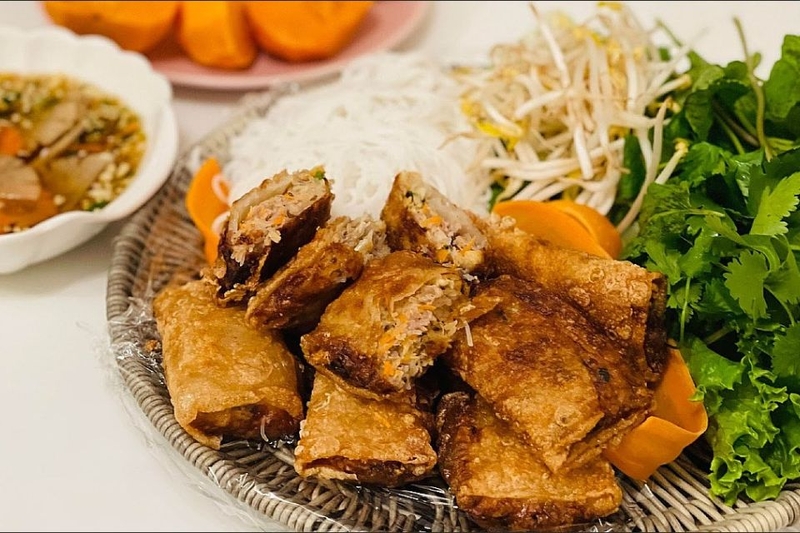 bún chấm nem rán