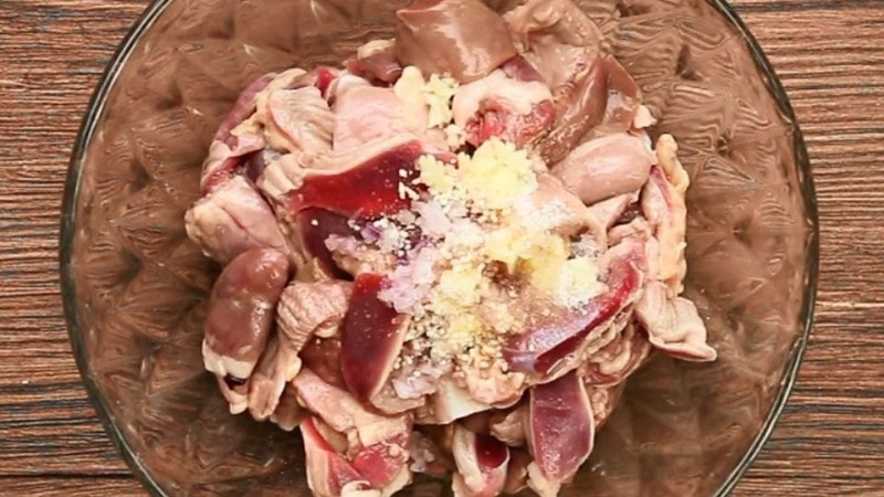 bún gạo xào lòng gà 3
