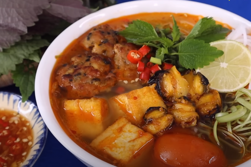 Bún ốc nóng – Nét ẩm thực dân dã Hà Thành cuốn hút ngay từ hương vị đầu tiên (5)