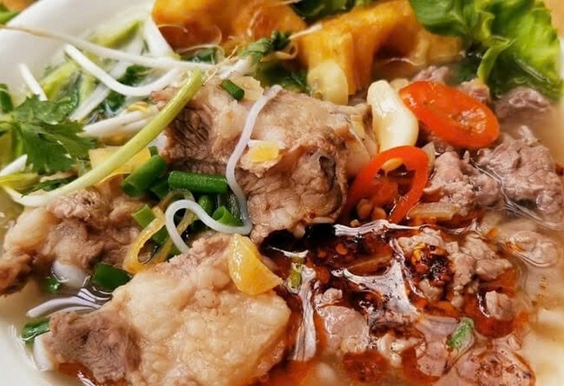 bún sườn bò ảnh 1
