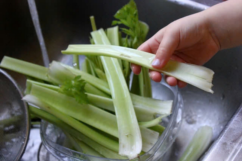 bún xào cần ảnh 4