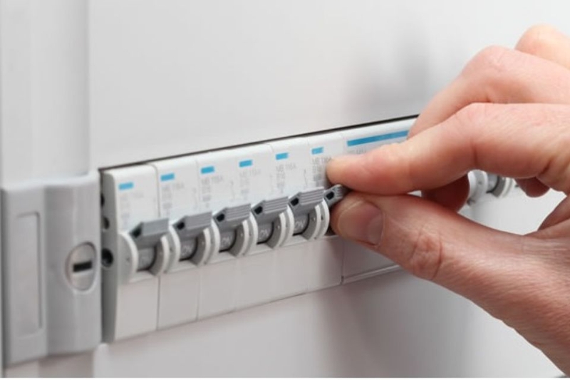 bước 1 ngắt điện