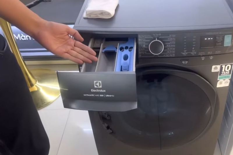 bước 2 cho một giặt và nước xả