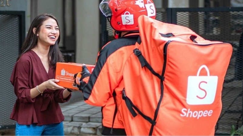 Khách hàng có thể đến bưu cục Huy Hoàng Shopee Express để lấy hàng không?