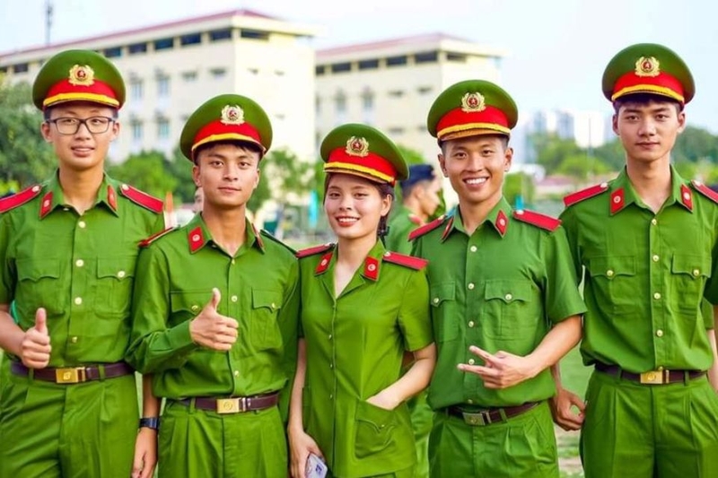 Nhóm ngành Công an